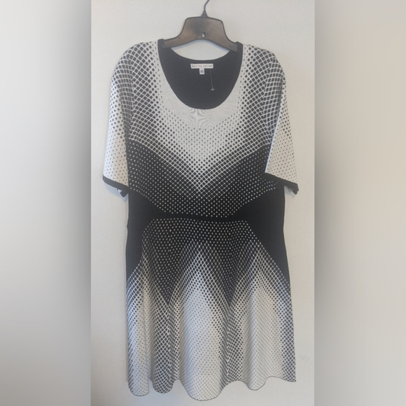 Sandra Darren Dresses & Skirts - Plus Size Dress Sandra Darren Geometric Print 2X